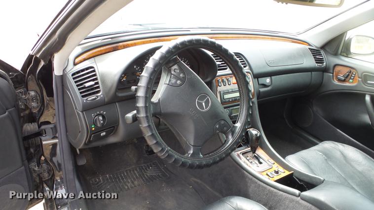 image for item DC3061 2003 Mercedes Benz CLK320 Cabriolet convertible