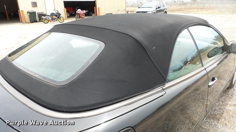 image for item DC3061 2003 Mercedes Benz CLK320 Cabriolet convertible