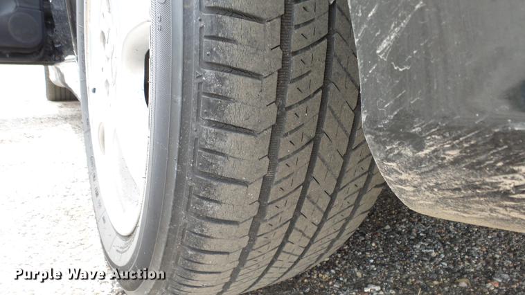 image for item DC3061 2003 Mercedes Benz CLK320 Cabriolet convertible