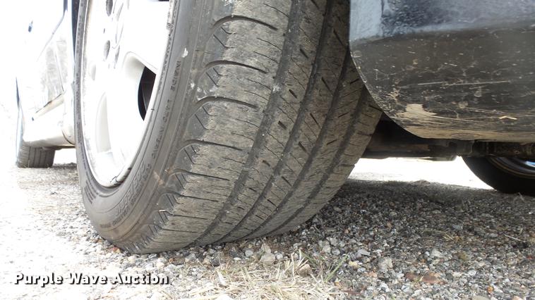 image for item DC3061 2003 Mercedes Benz CLK320 Cabriolet convertible