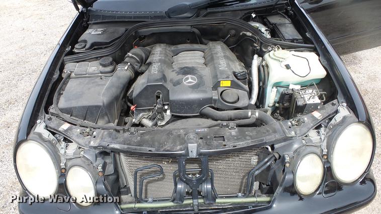 image for item DC3061 2003 Mercedes Benz CLK320 Cabriolet convertible