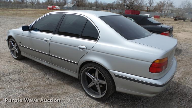 image for item DC3062 2000 BMW 528i