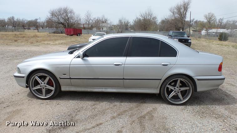 image for item DC3062 2000 BMW 528i