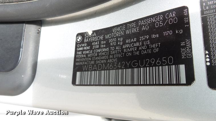 image for item DC3062 2000 BMW 528i