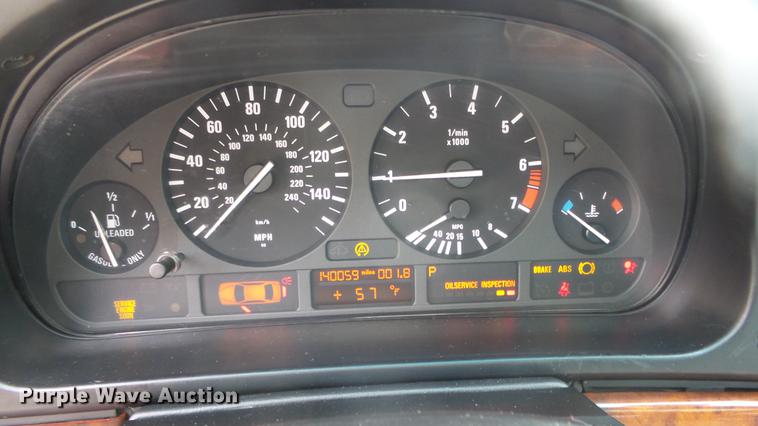 image for item DC3062 2000 BMW 528i