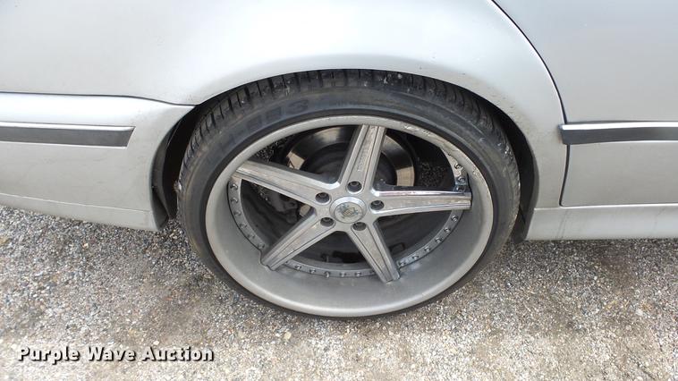 image for item DC3062 2000 BMW 528i