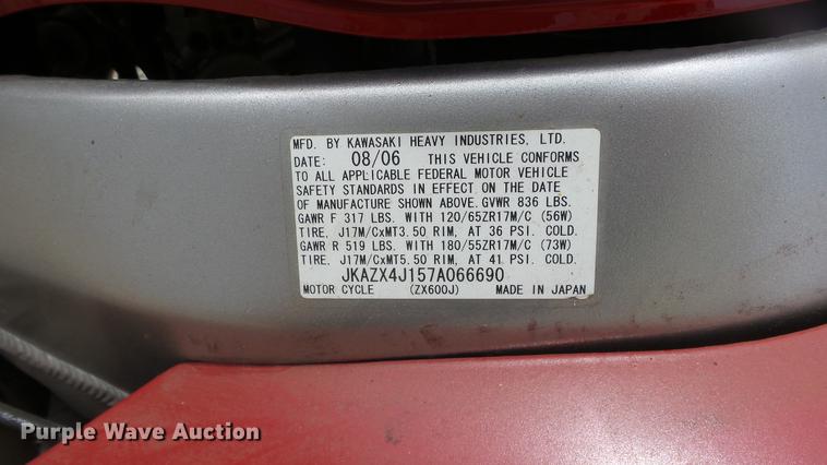 image for item DC3063 2007 Kawasaki ZZR600 motorcycle