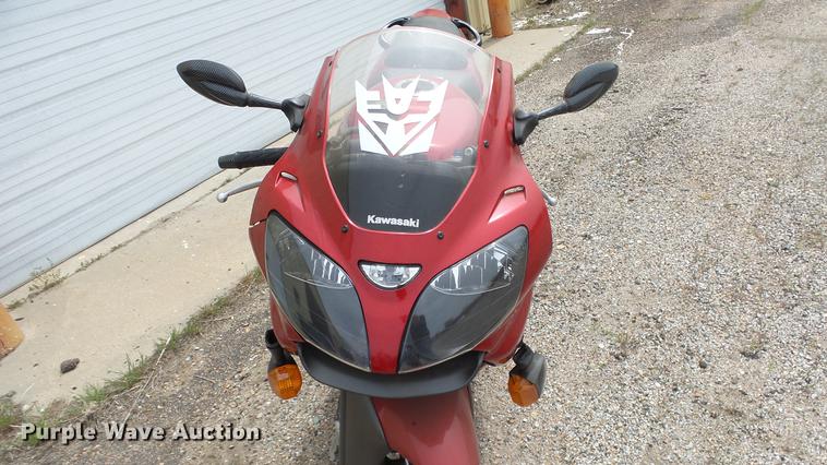 image for item DC3063 2007 Kawasaki ZZR600 motorcycle