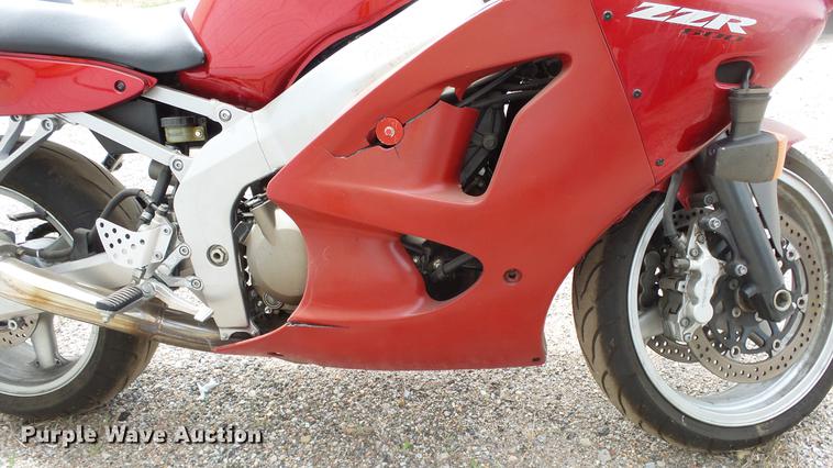 image for item DC3063 2007 Kawasaki ZZR600 motorcycle