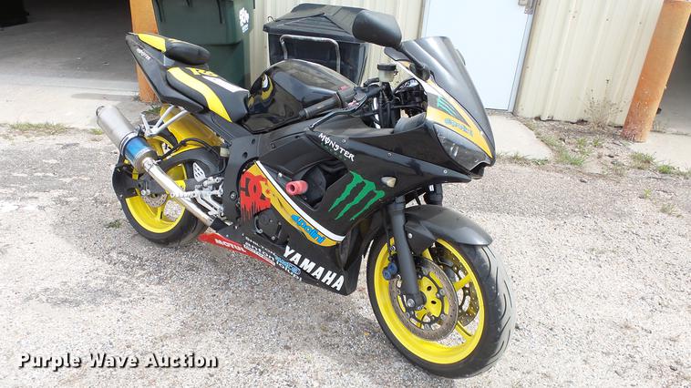 image for item DC3064 2004 Yamaha YZF-R6S/C motorcycle