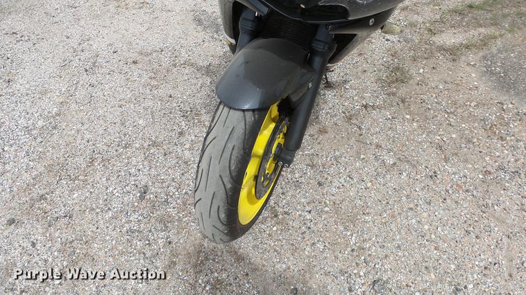 image for item DC3064 2004 Yamaha YZF-R6S/C motorcycle