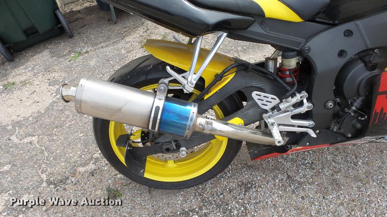 image for item DC3064 2004 Yamaha YZF-R6S/C motorcycle