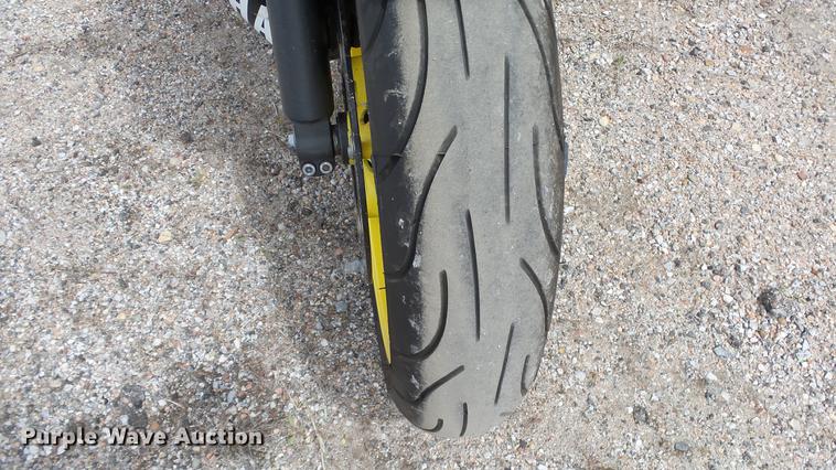 image for item DC3064 2004 Yamaha YZF-R6S/C motorcycle