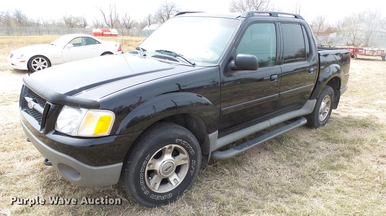 image for item DC3066 2003 Ford Explorer Sport Trac SUV