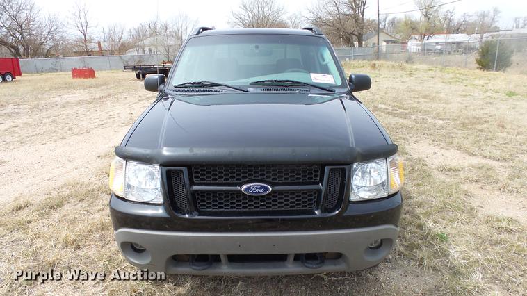 image for item DC3066 2003 Ford Explorer Sport Trac SUV