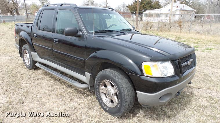 image for item DC3066 2003 Ford Explorer Sport Trac SUV