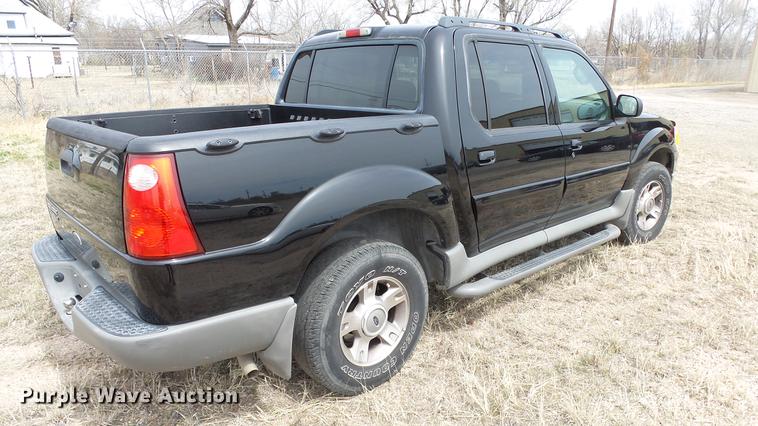 image for item DC3066 2003 Ford Explorer Sport Trac SUV