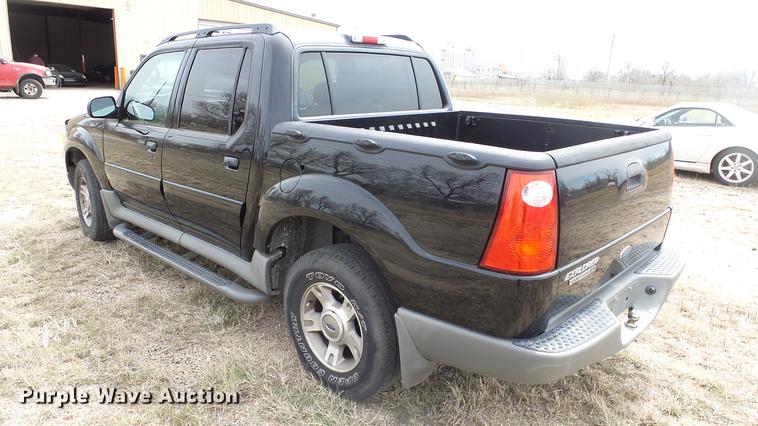 image for item DC3066 2003 Ford Explorer Sport Trac SUV