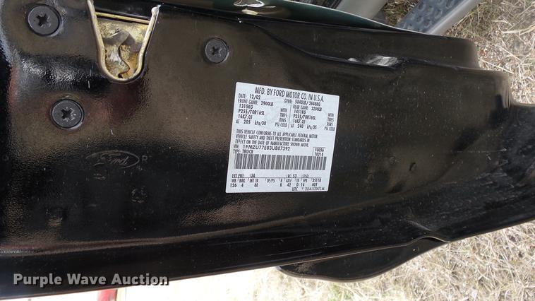 image for item DC3066 2003 Ford Explorer Sport Trac SUV