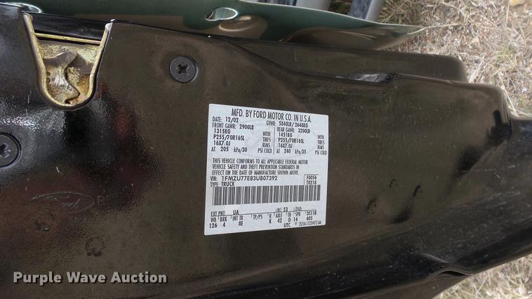 image for item DC3066 2003 Ford Explorer Sport Trac SUV