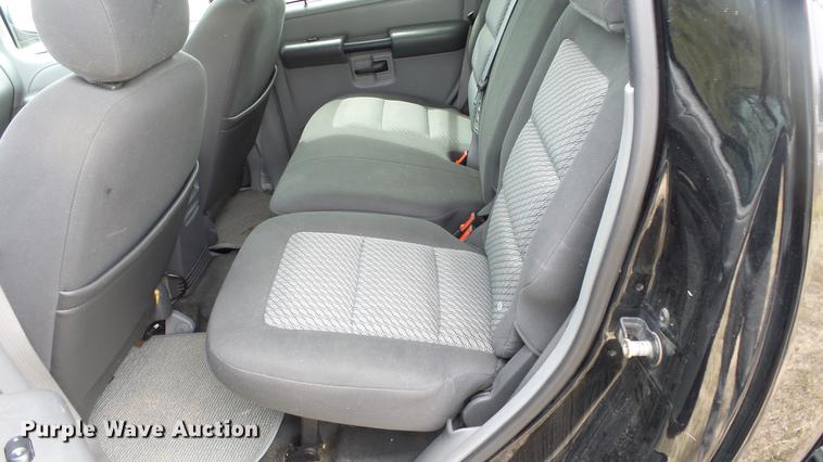 image for item DC3066 2003 Ford Explorer Sport Trac SUV
