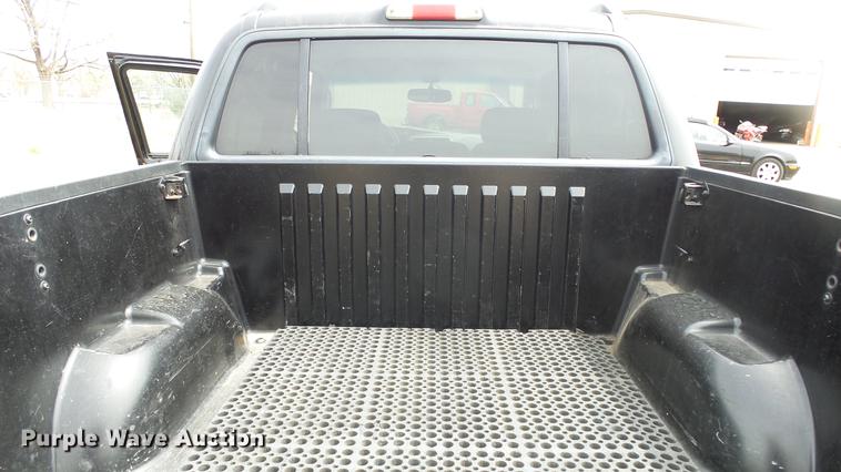 image for item DC3066 2003 Ford Explorer Sport Trac SUV