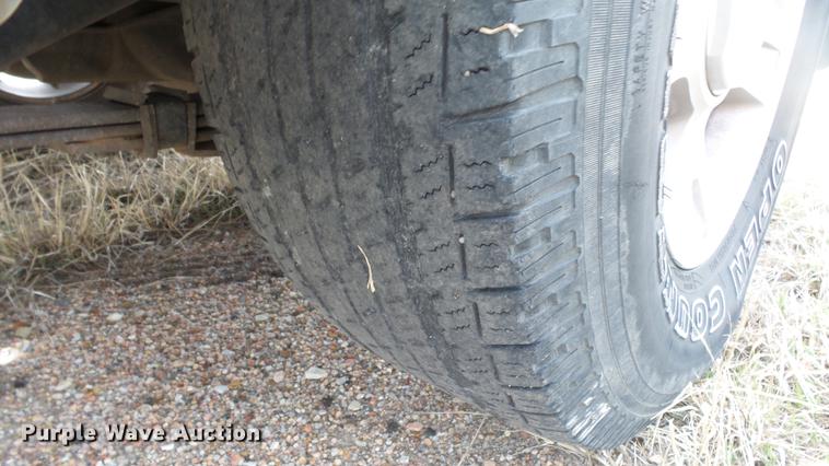 image for item DC3066 2003 Ford Explorer Sport Trac SUV