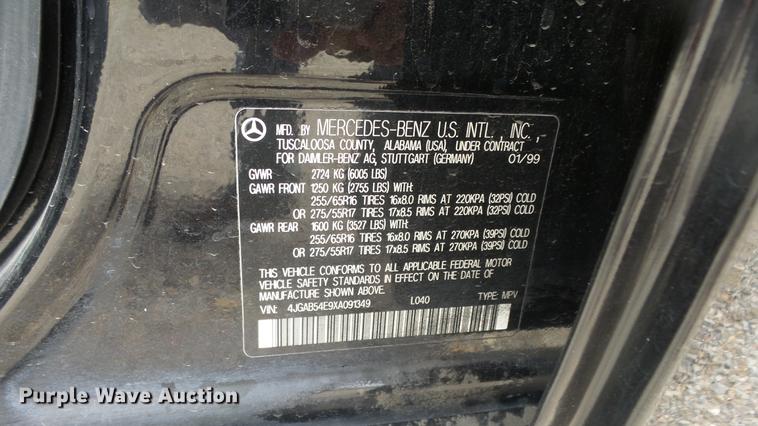 image for item DC3067 1999 Mercedes Benz ML320 SUV
