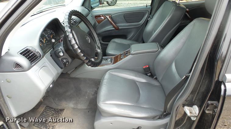 image for item DC3067 1999 Mercedes Benz ML320 SUV