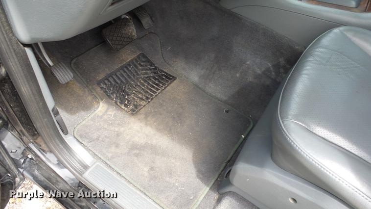 image for item DC3067 1999 Mercedes Benz ML320 SUV