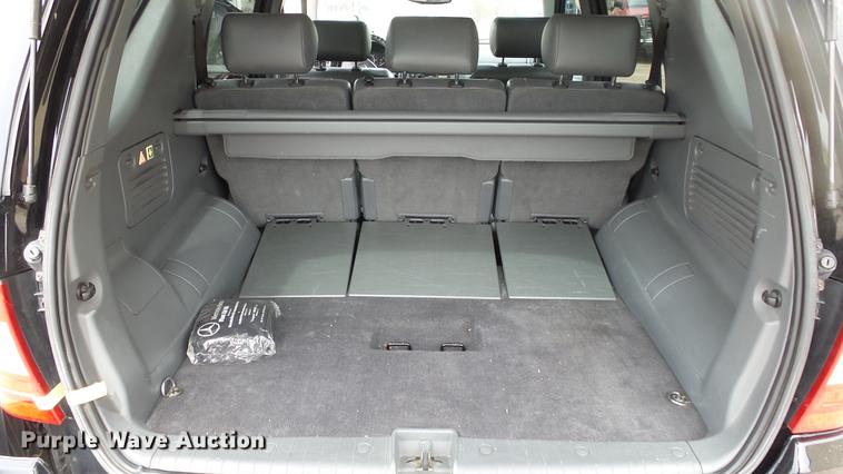 image for item DC3067 1999 Mercedes Benz ML320 SUV