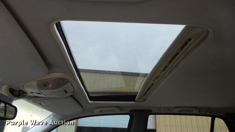 image for item DC3067 1999 Mercedes Benz ML320 SUV