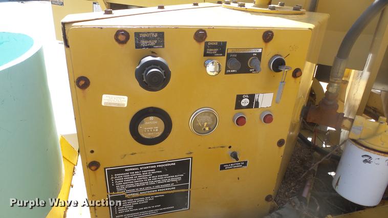 image for item DC3070 1993 Vermeer BC1250 wood chipper