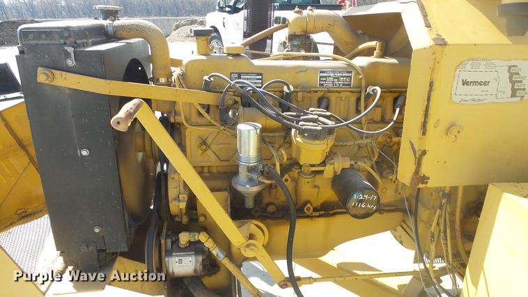 image for item DC3070 1993 Vermeer BC1250 wood chipper