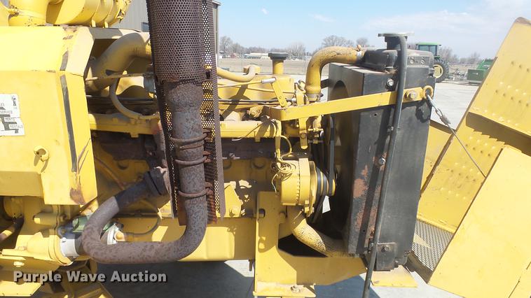 image for item DC3070 1993 Vermeer BC1250 wood chipper