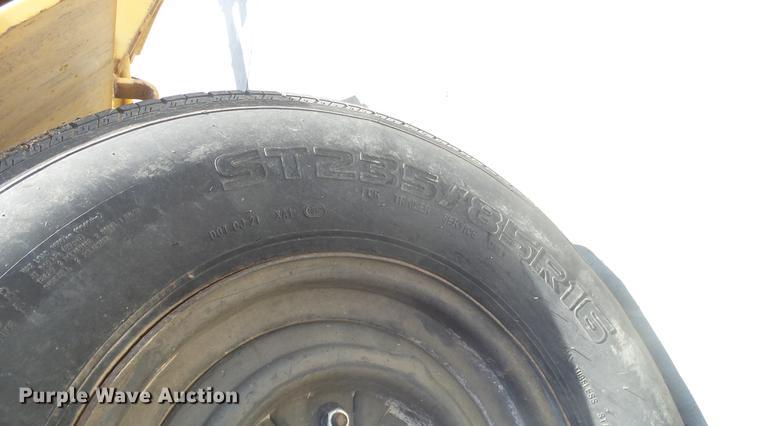 image for item DC3070 1993 Vermeer BC1250 wood chipper