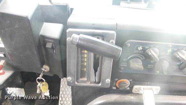 image for item DC3073 1998 Blue Bird TC2000 school bus