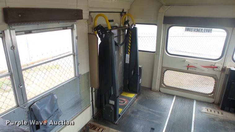 image for item DC3073 1998 Blue Bird TC2000 school bus