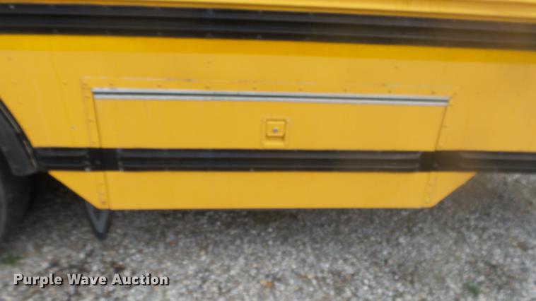 image for item DC3073 1998 Blue Bird TC2000 school bus