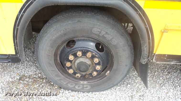 image for item DC3073 1998 Blue Bird TC2000 school bus