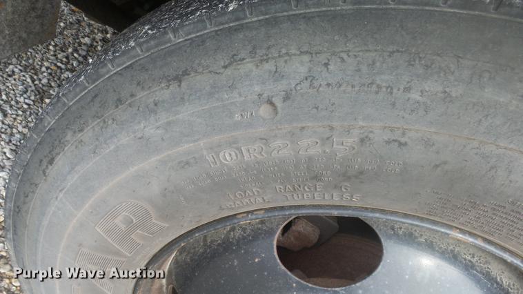 image for item DC3073 1998 Blue Bird TC2000 school bus