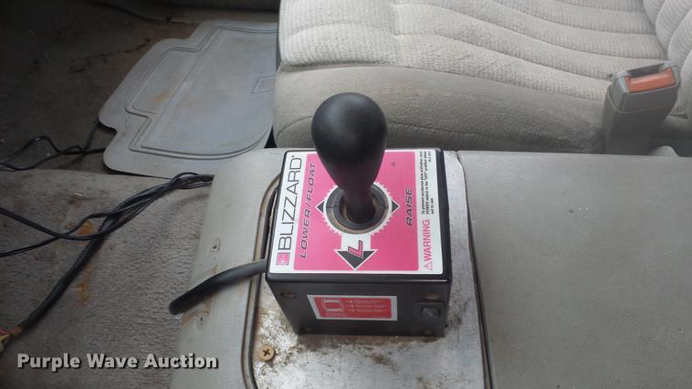 image for item DC3074 1994 Chevrolet 1500 Ext. Cab pickup truck