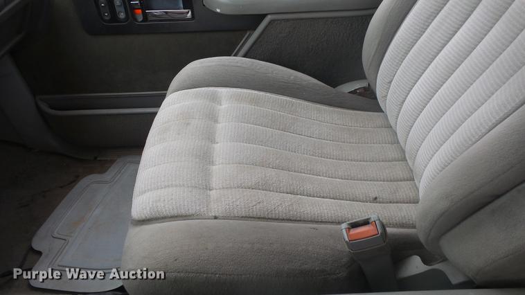 image for item DC3074 1994 Chevrolet 1500 Ext. Cab pickup truck