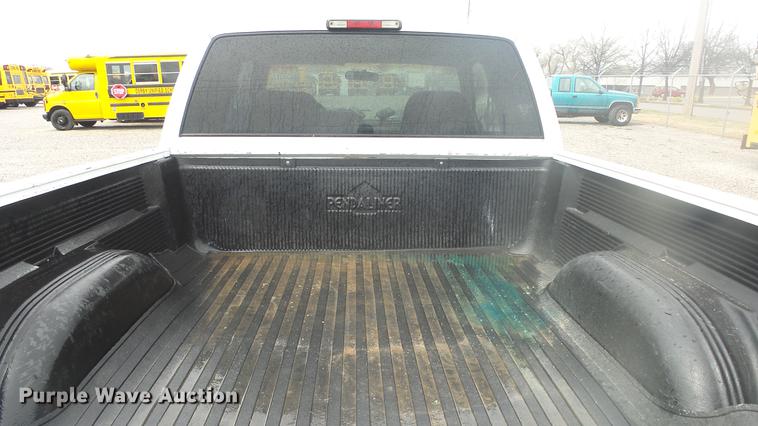 image for item DC3074 1994 Chevrolet 1500 Ext. Cab pickup truck