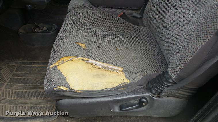 image for item DC3075 1999 Dodge Ram 1500 Quad Cab pickup truck