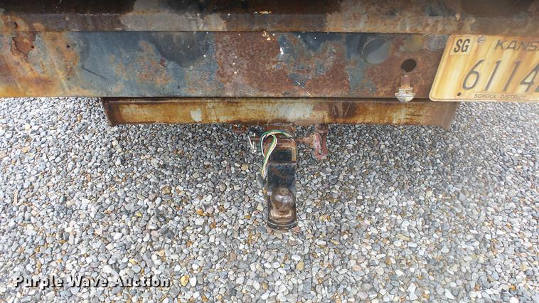 image for item DC3075 1999 Dodge Ram 1500 Quad Cab pickup truck