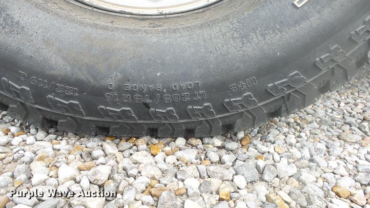 image for item DC3075 1999 Dodge Ram 1500 Quad Cab pickup truck