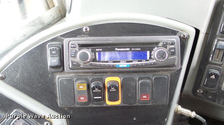 image for item DC3082 2008 Blue Bird Vision school bus