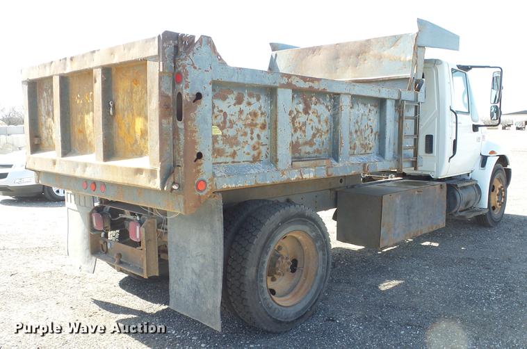 image for item DC3102 2005 International 4200 dump truck