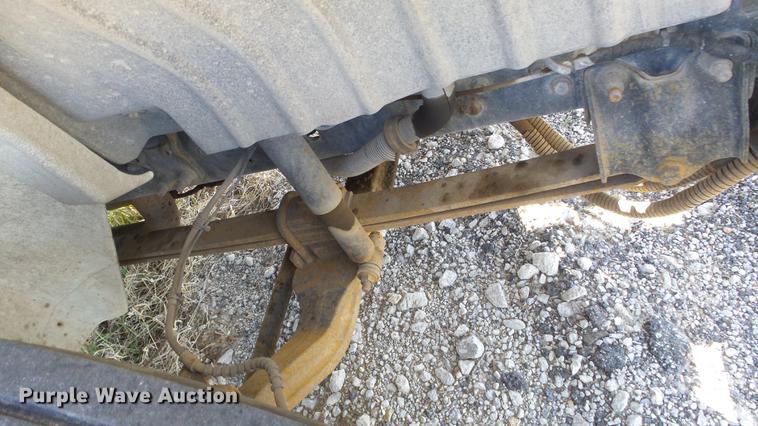 image for item DC3102 2005 International 4200 dump truck